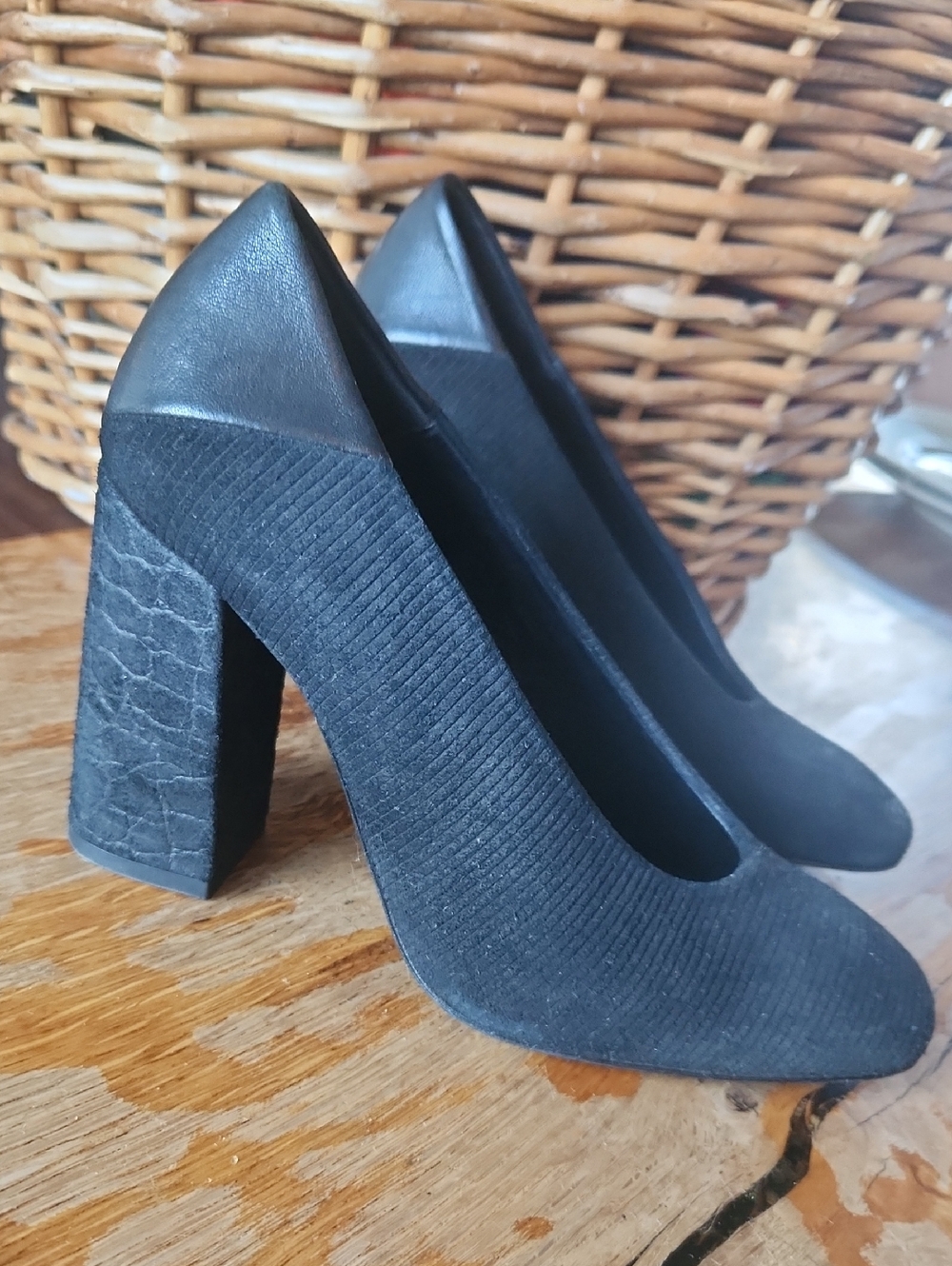 Free People 36 Classic Black Heels‎ Velvet Textured Croc Embossed Chunky